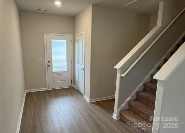 2131 Transatlantic Avenue, Charlotte, NC 28215