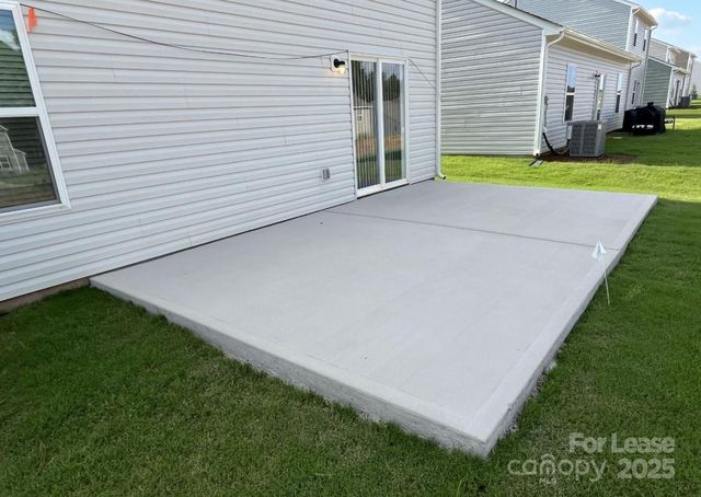 2131 Transatlantic Avenue, Charlotte, NC 28215