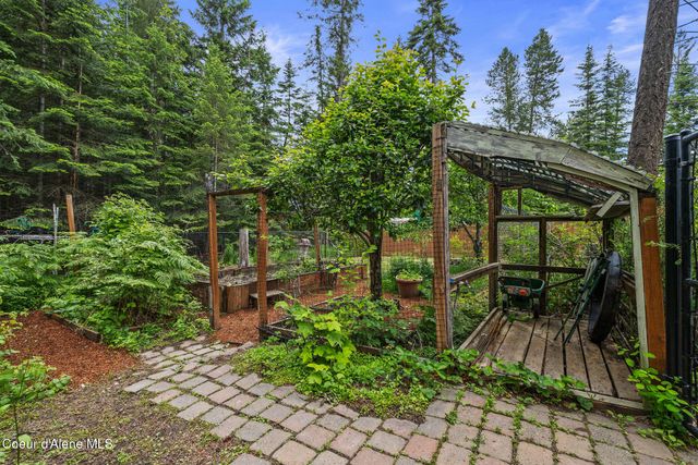 12695 N BRADBURY DR, Hayden, ID 83835