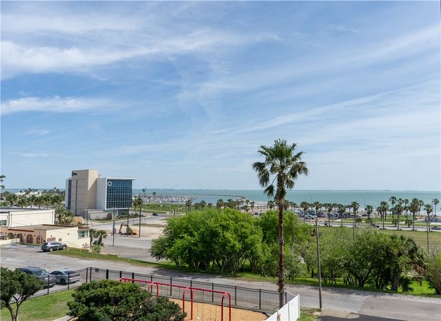 715 S Upper Broadway St 406, Corpus Christi, TX 78401