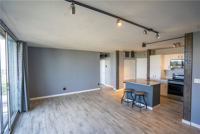 715 S Upper Broadway St 406, Corpus Christi, TX 78401