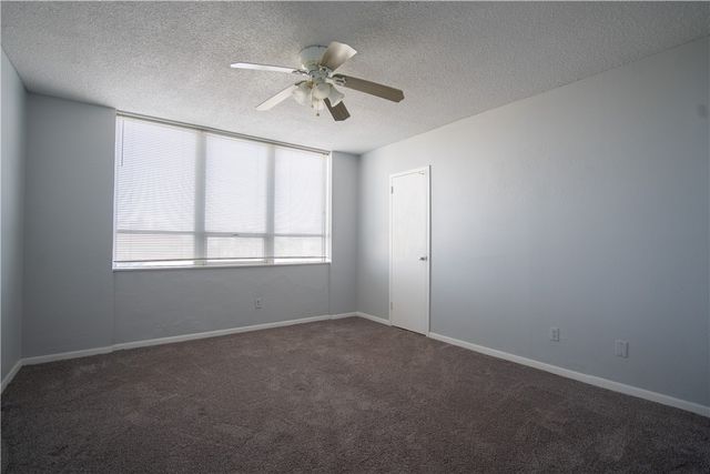 715 S Upper Broadway St 406, Corpus Christi, TX 78401