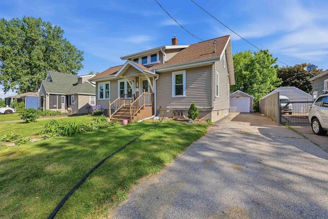 204 4TH STREET, Menasha, WI 54952