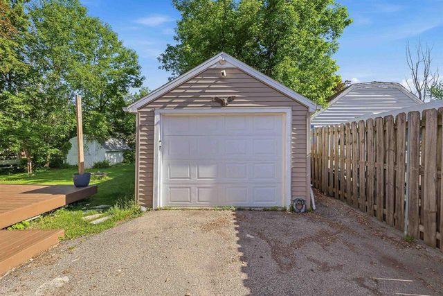 204 4TH STREET, Menasha, WI 54952