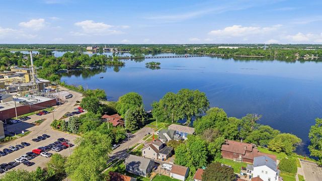 204 4TH STREET, Menasha, WI 54952