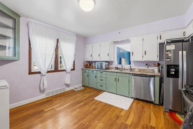 204 4TH STREET, Menasha, WI 54952