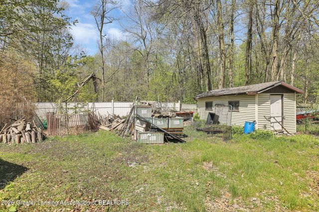 5440 Hughes Road, Lansing, MI 48911