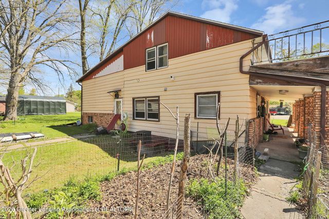 5440 Hughes Road, Lansing, MI 48911