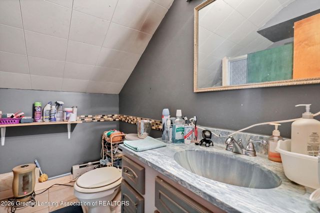 5440 Hughes Road, Lansing, MI 48911