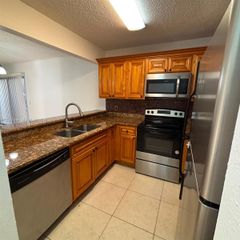 1502 Lake Crystal Dr A A, West Palm Beach, FL 33411