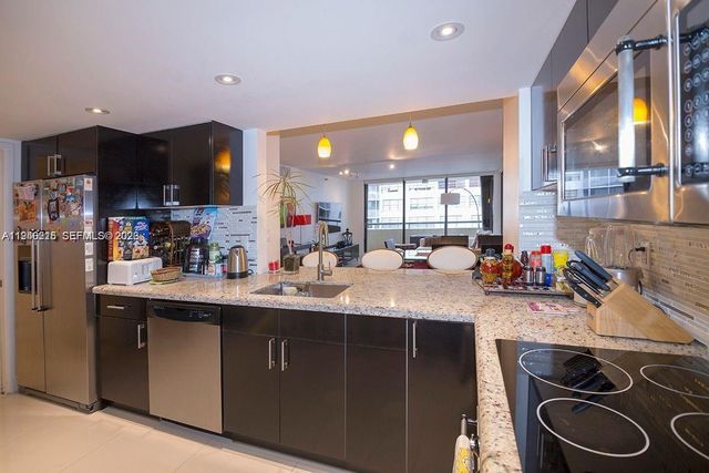 170 Ocean Lane Dr 702, Key Biscayne, FL 33149