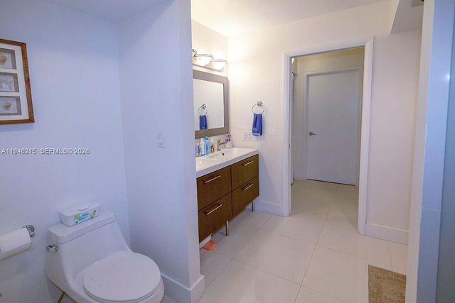 170 Ocean Lane Dr 702, Key Biscayne, FL 33149