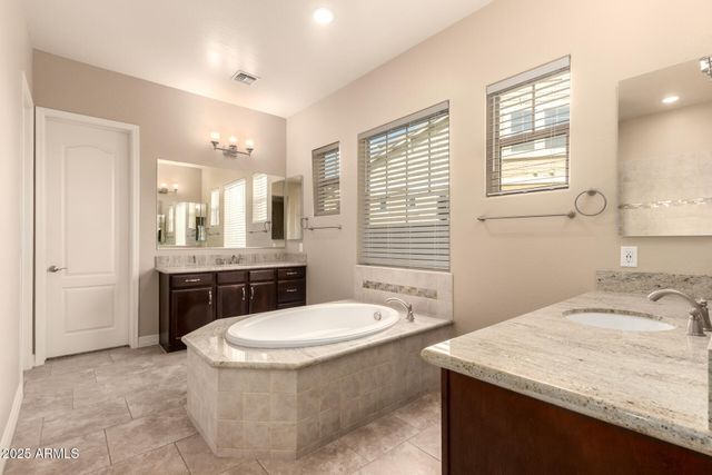 1541 E SAGITTARIUS Place, Chandler, AZ 85249