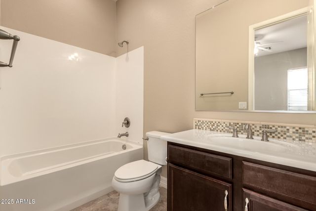 1541 E SAGITTARIUS Place, Chandler, AZ 85249