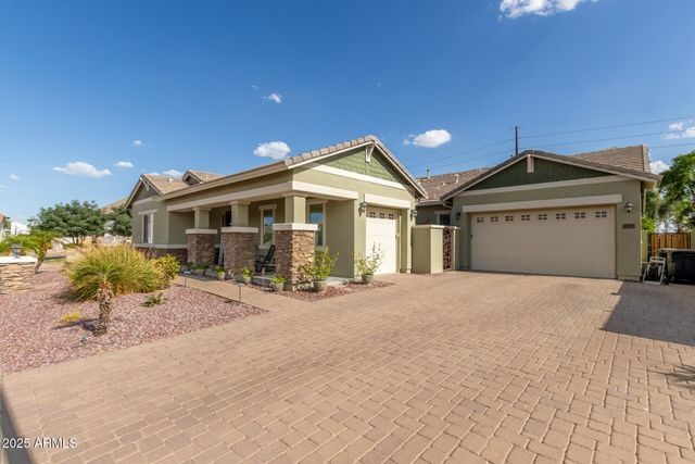 1541 E SAGITTARIUS Place, Chandler, AZ 85249