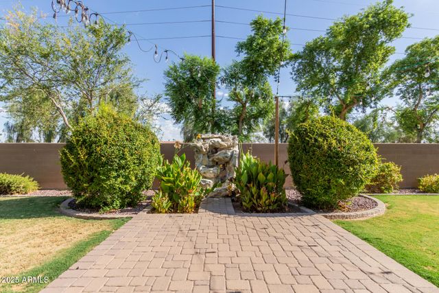 1541 E SAGITTARIUS Place, Chandler, AZ 85249
