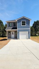 2930 21st street Lane NE, Hickory, NC 28601