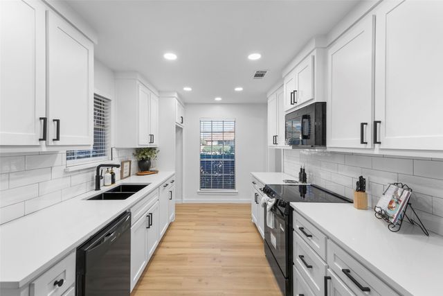 1954 Chesham Drive, Carrollton, TX 75007