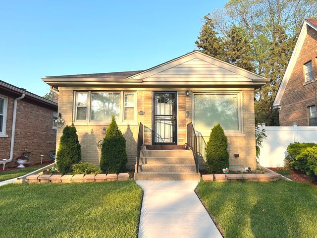 1023 Rice Avenue, Bellwood, IL 60104