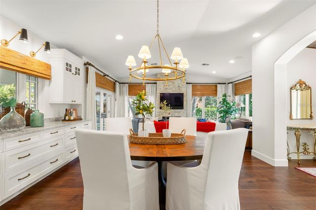 815 15TH AVENUE NE, St Petersburg, FL 33704