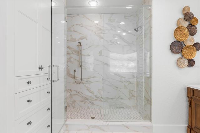 815 15TH AVENUE NE, St Petersburg, FL 33704