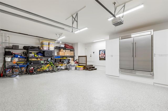 815 15TH AVENUE NE, St Petersburg, FL 33704