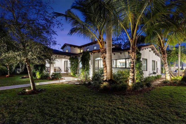 815 15TH AVENUE NE, St Petersburg, FL 33704