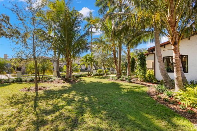 815 15TH AVENUE NE, St Petersburg, FL 33704