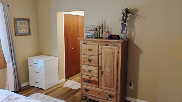 4132 W Robinwood Avenue, Visalia, CA 93291