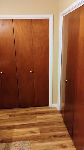 4132 W Robinwood Avenue, Visalia, CA 93291