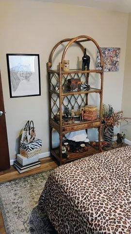 4132 W Robinwood Avenue, Visalia, CA 93291