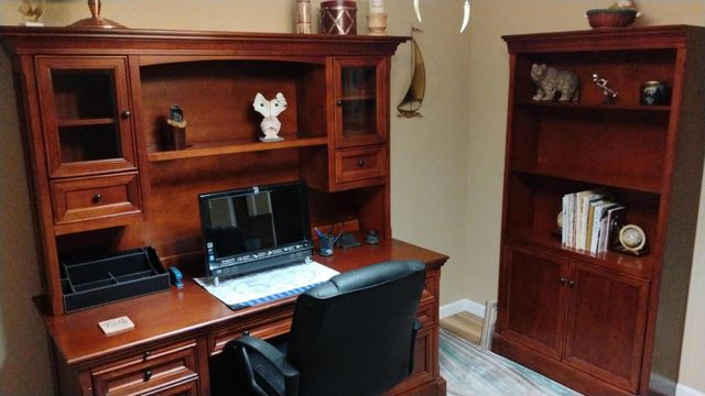 4132 W Robinwood Avenue, Visalia, CA 93291