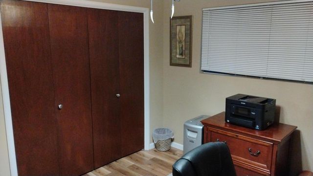 4132 W Robinwood Avenue, Visalia, CA 93291