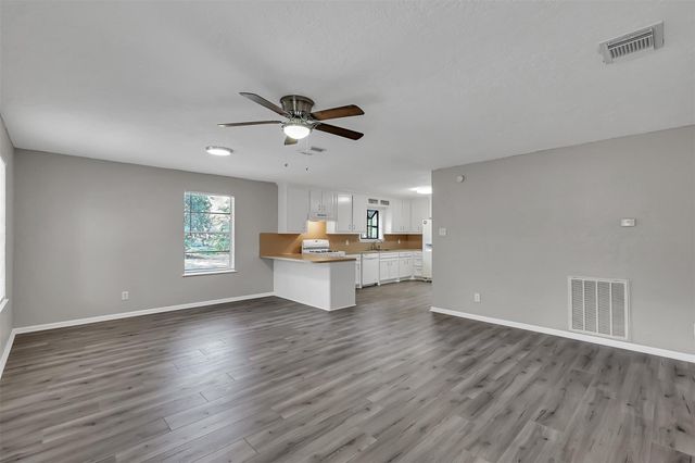 29806 Lazy Lane, Spring, TX 77386