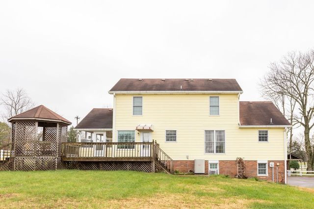 1041 Sandy Valley Rd, Hendersonville, TN 37075