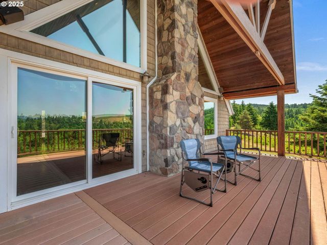 13671 Sw ACADEMY Way, Gaston, OR 97119