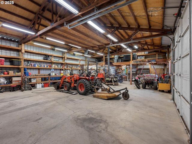 13671 Sw ACADEMY Way, Gaston, OR 97119