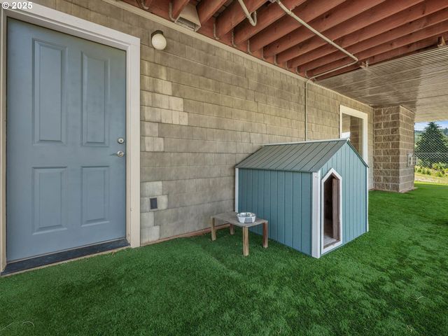 13671 Sw ACADEMY Way, Gaston, OR 97119