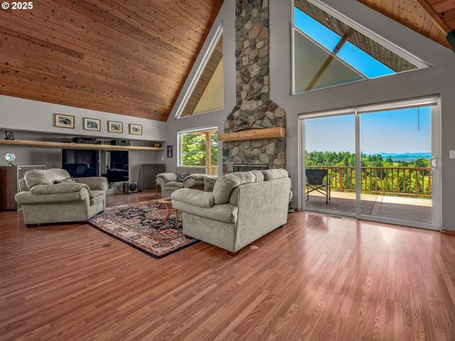 13671 Sw ACADEMY Way, Gaston, OR 97119