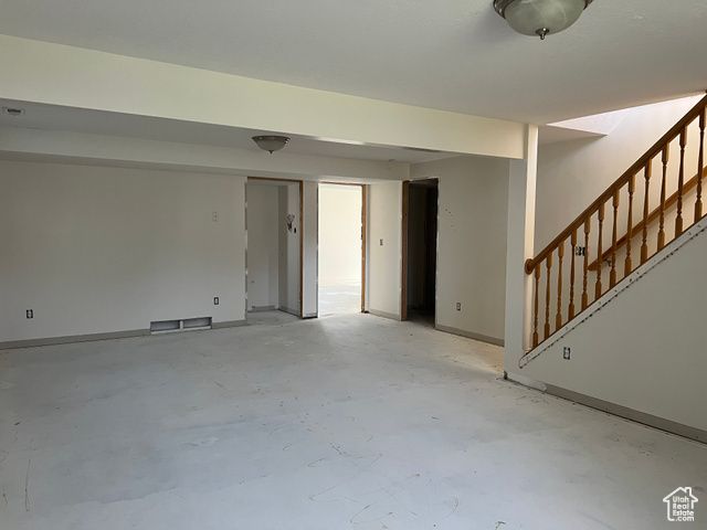 5556 S 3800 W, Roy, UT 84067