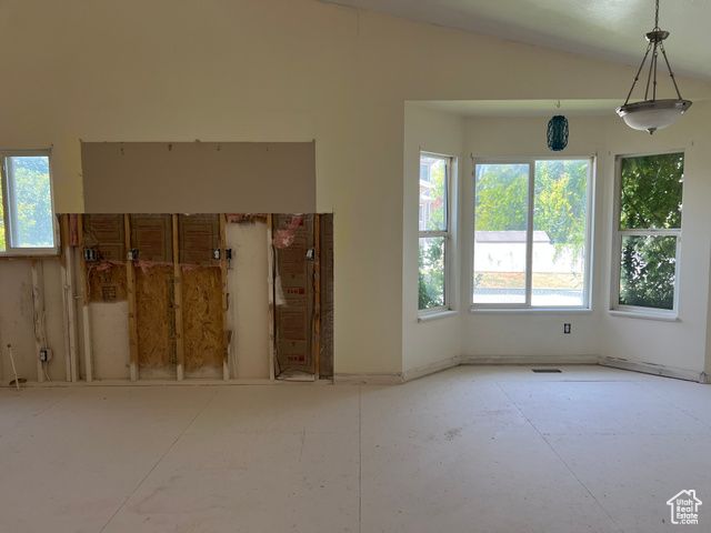 5556 S 3800 W, Roy, UT 84067