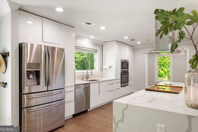 6179 Wind Song Way, Smoke Rise, GA 30087