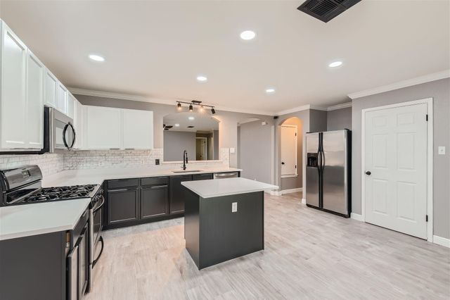 1803 Lloydminister WAY, Cedar Park, TX 78613