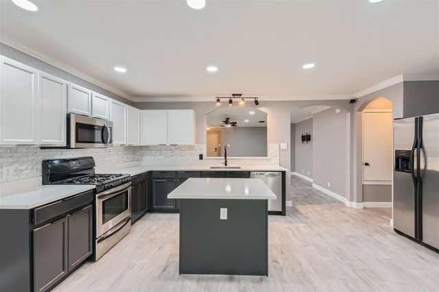 1803 Lloydminister WAY, Cedar Park, TX 78613