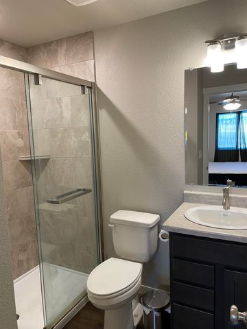 227 N VALLEY DR, Rapid City, SD 57703