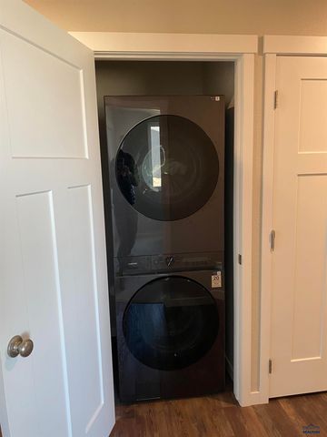 227 N VALLEY DR, Rapid City, SD 57703
