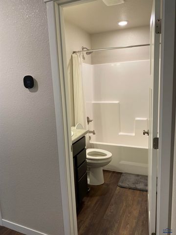 227 N VALLEY DR, Rapid City, SD 57703