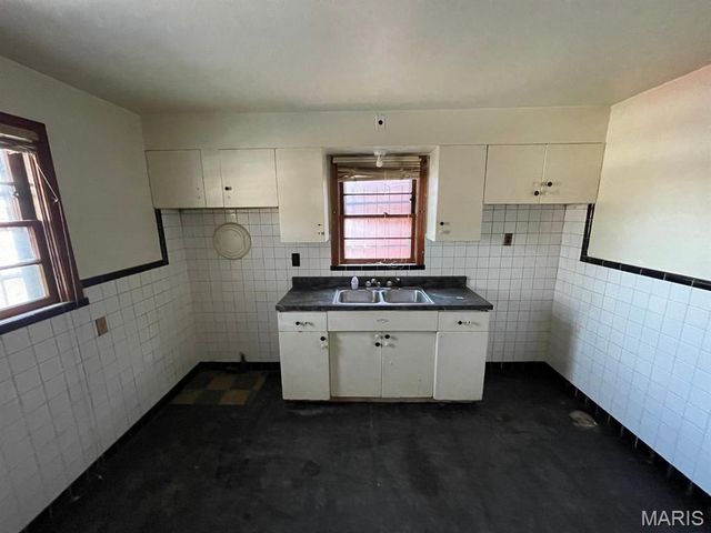 5275 Alcott Avenue, St Louis, MO 63120