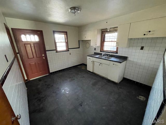 5275 Alcott Avenue, St Louis, MO 63120