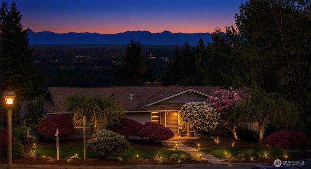 13720 94th Avenue NE, Kirkland, WA 98034